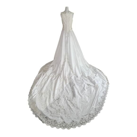 Mori Lee Ivory Wedding Dress with 5' train - Womens Size 8 - Bridal Gown - Picture 4 of 12
